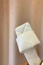 Load image into Gallery viewer, Chloe White
