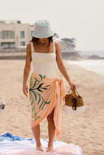 Load image into Gallery viewer, Tiger Multi Wear Wrap
