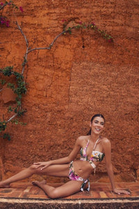 Amelia Bikini