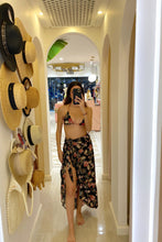 Load image into Gallery viewer, Fiorella Pareo
