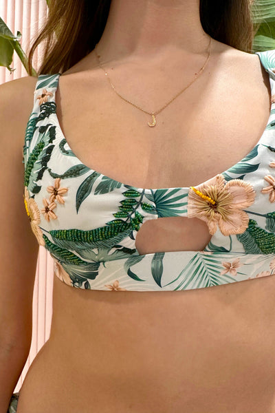 Carol Bikini