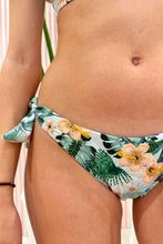 Load image into Gallery viewer, Carol Bikini
