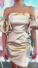 Load and play video in Gallery viewer, Vestido Iconi
