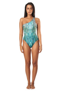 Tunia One Piece