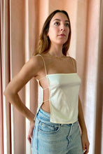 Cargar imagen en el visor de la galería, Ana Salty Top White
